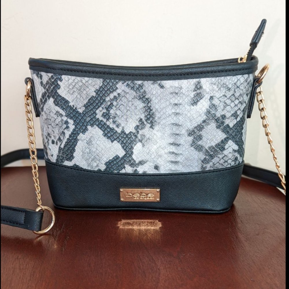 bebe black & gray snake print snakeskin crossbody bag shoulder strap purse